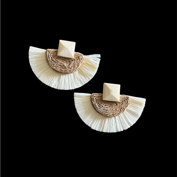 Wood and Straw Oversized Fashion Earrings - Picture 1 of 3